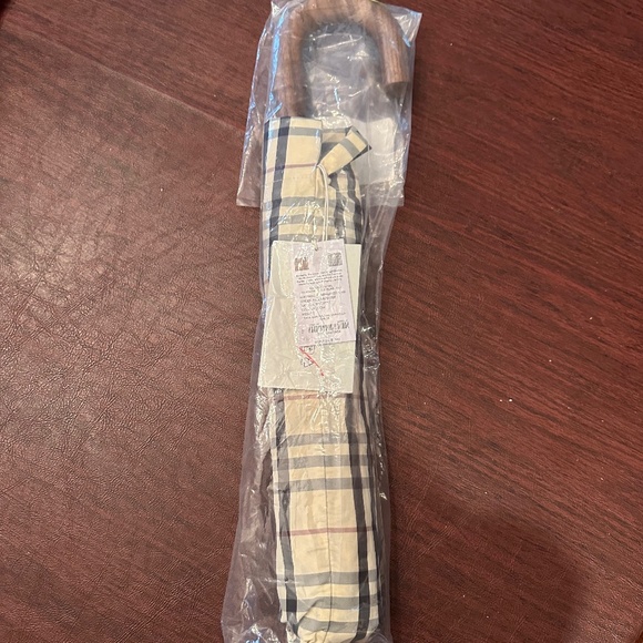 BURBERRY TRAFALGAR FOLDING UMBRELLA - Picture 2 of 4